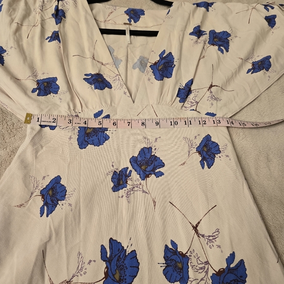FREE PEOPLE MELANIE Blue FLORAL Beige RUCHED SLEEVE MINI DRESS SZ 0 Babydoll - Picture 12 of 16